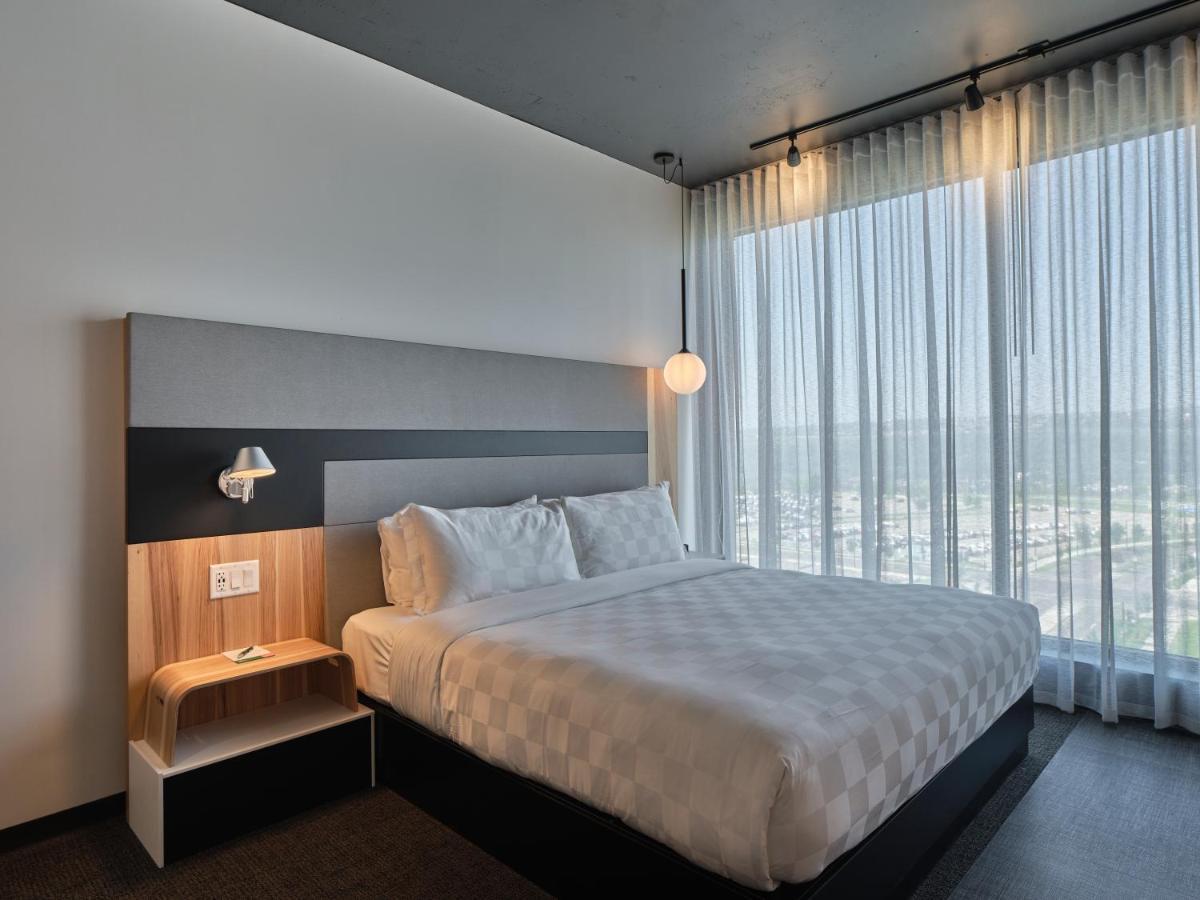 Alt Hotel Calgary University District Ngoại thất bức ảnh